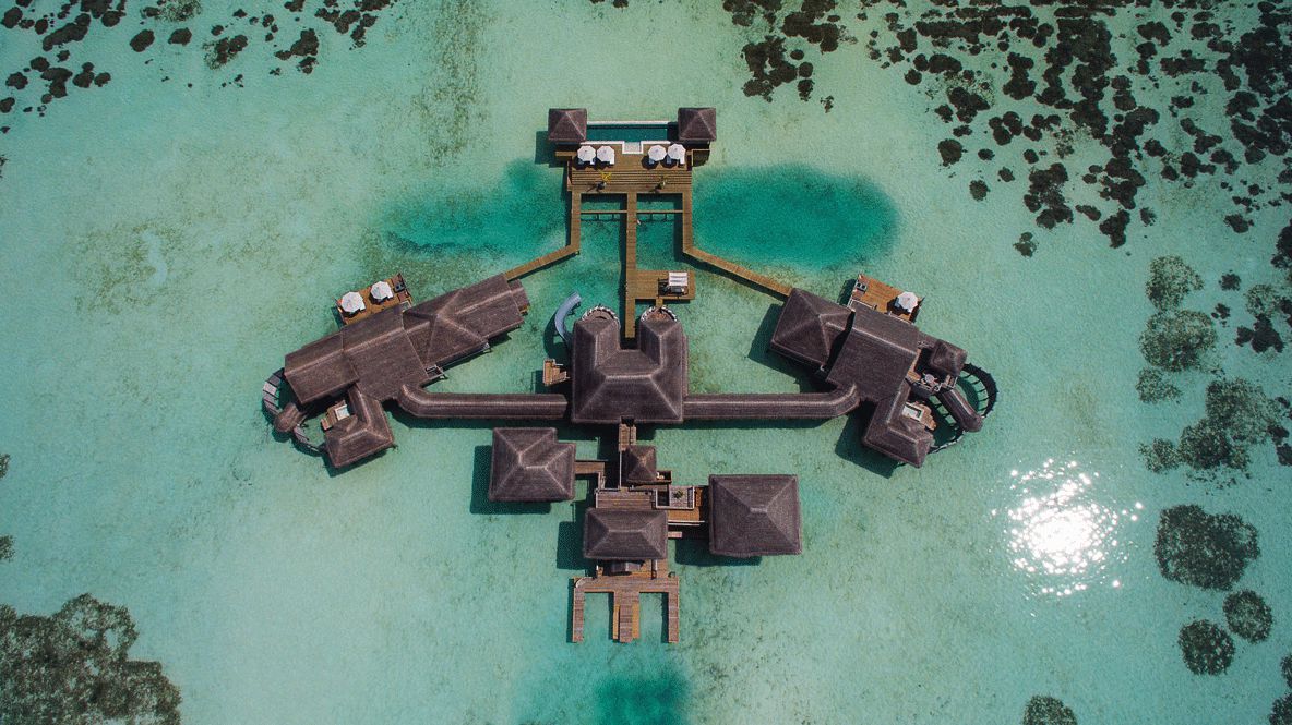 overview water villas-gili lankanfushi maldives