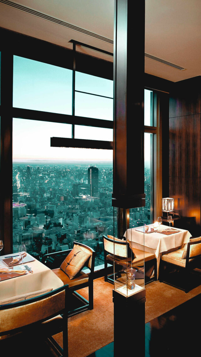 restaurant view skyline-mandarin oriental tokyo