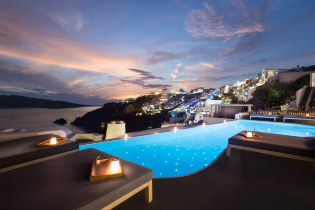 pool by night-katikies hotel greece