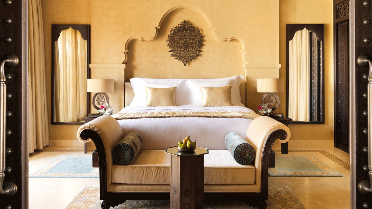 bedroom suite-qasr al sarab uae