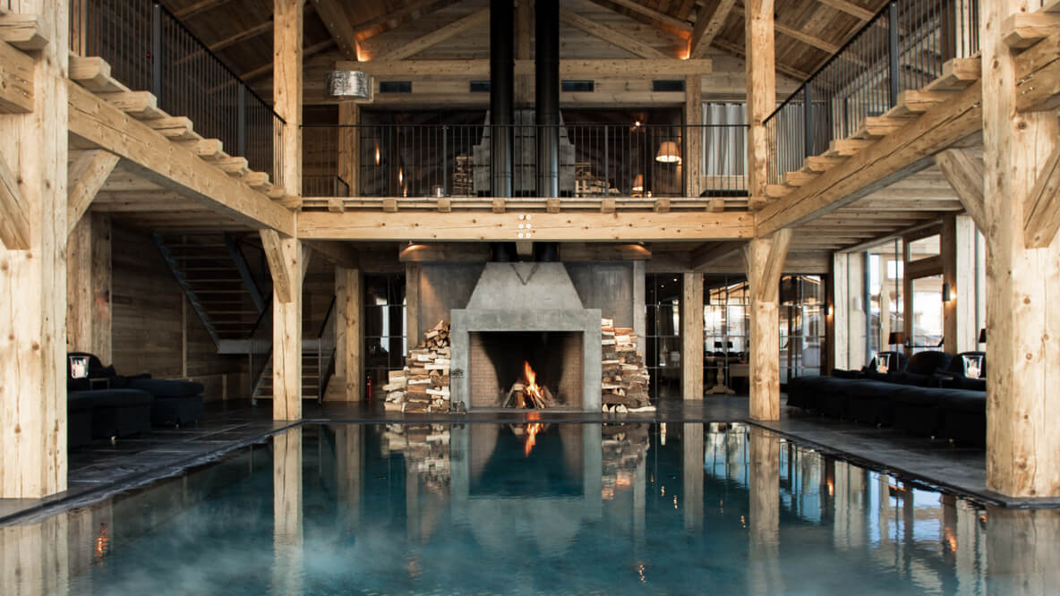 rustical luxury indoor pool-san luis dolomites