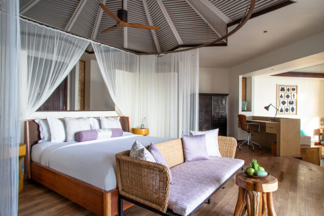 bedroom ocean villa-jumeirah vittaveli maldives