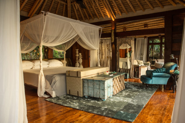 amazing bedroom villa-north island seychelles