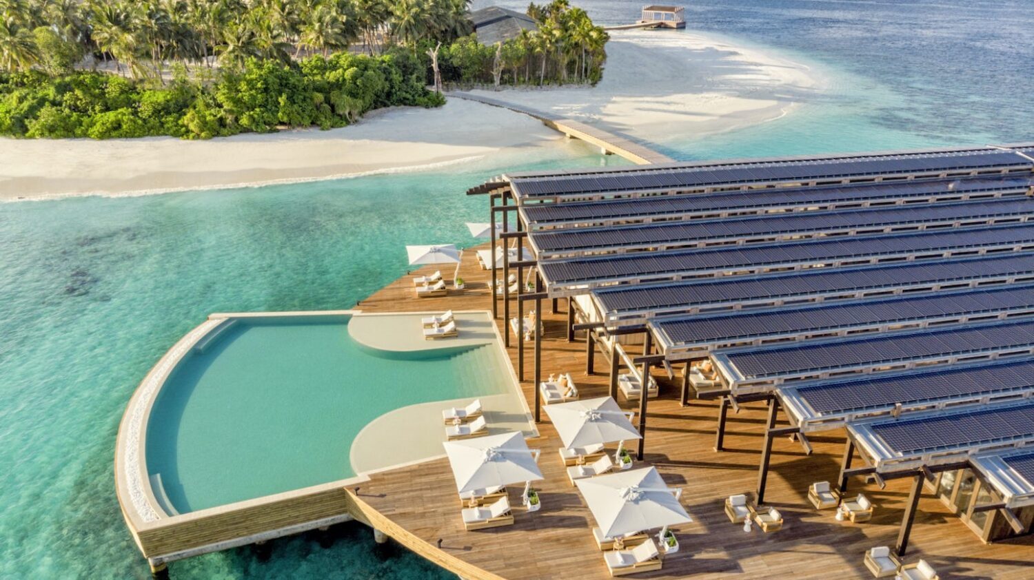 retreat pool-kudadoo maldives