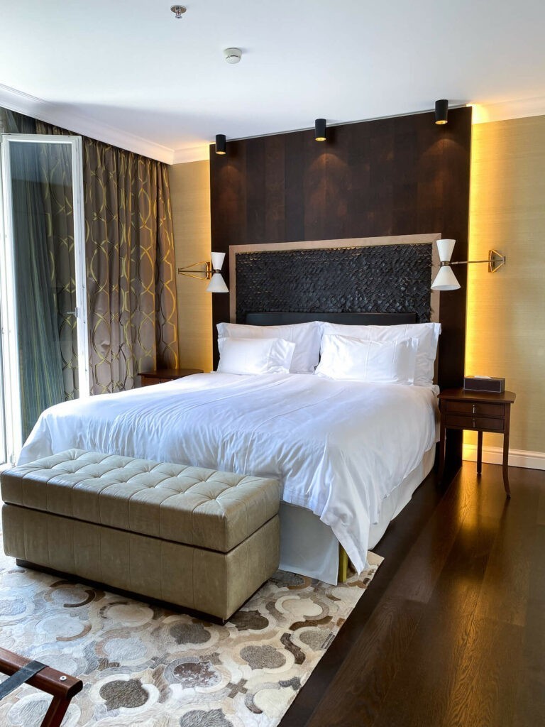 villa-honegg-accommodation-classic-room-72hih