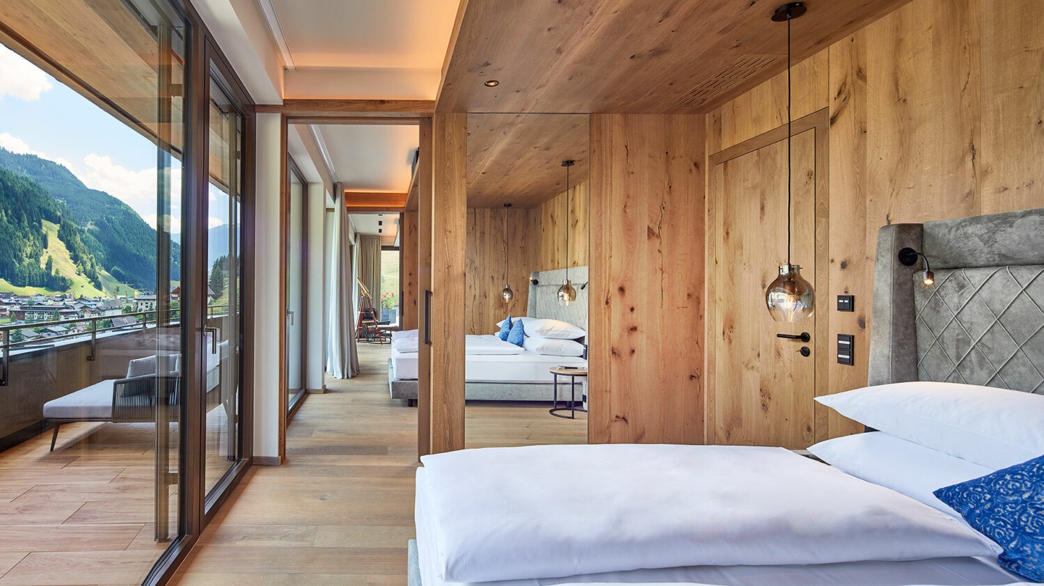 hotel-edelweiss-bedroom