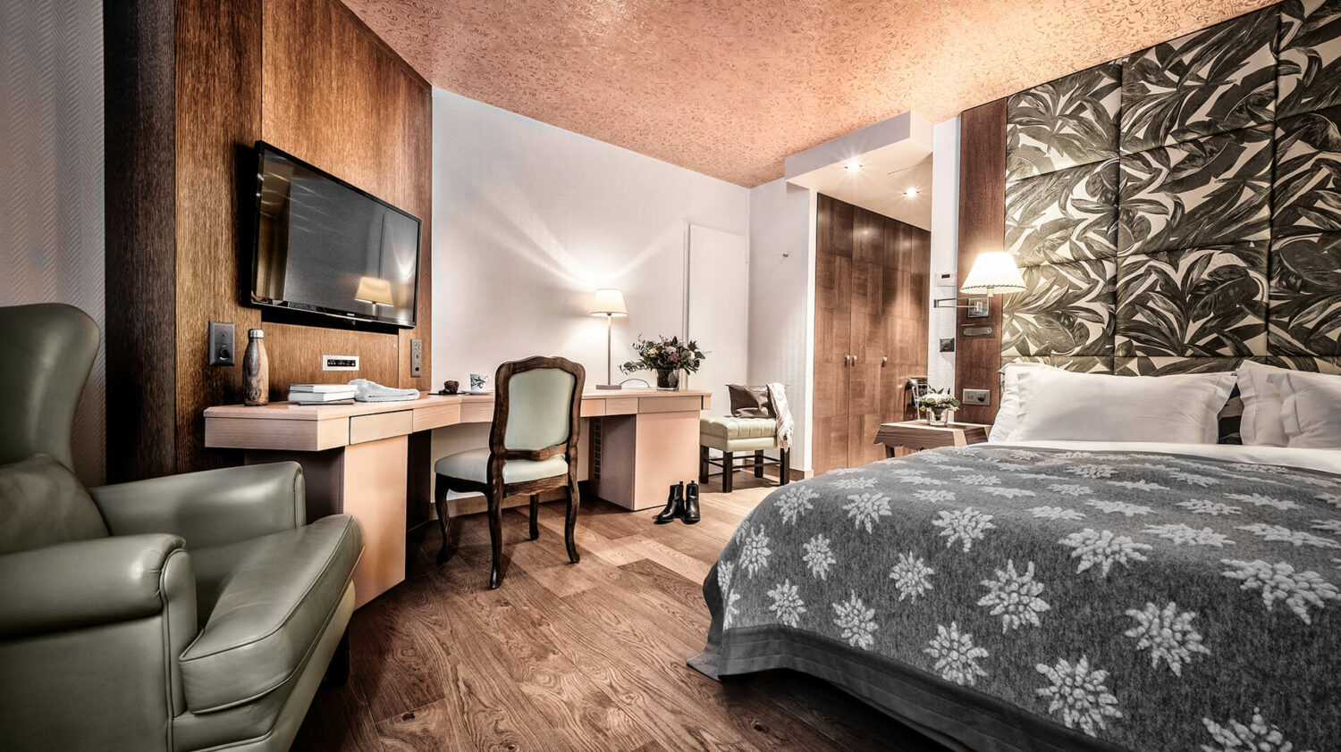 tschuggen-grand-hotel-bedroom