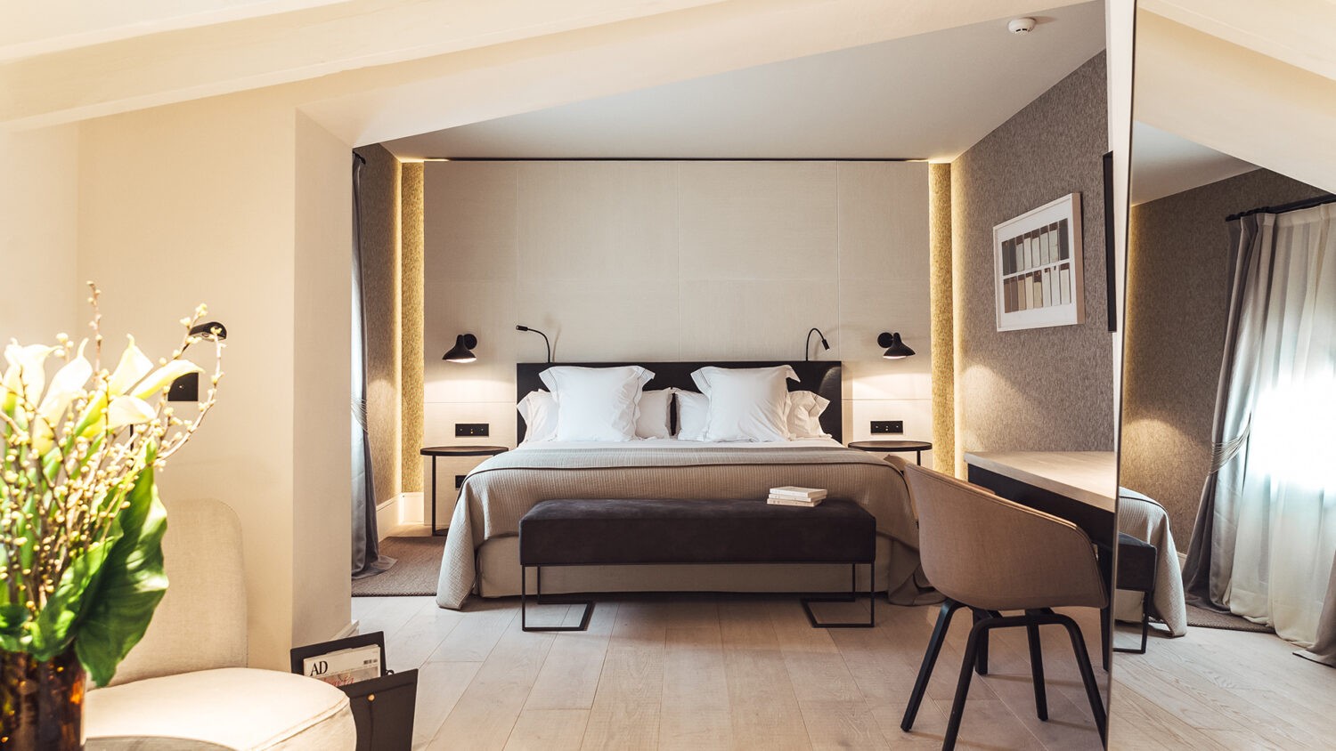 Sant-Francesc-Hotel-Singular_Cuidada-bedroom