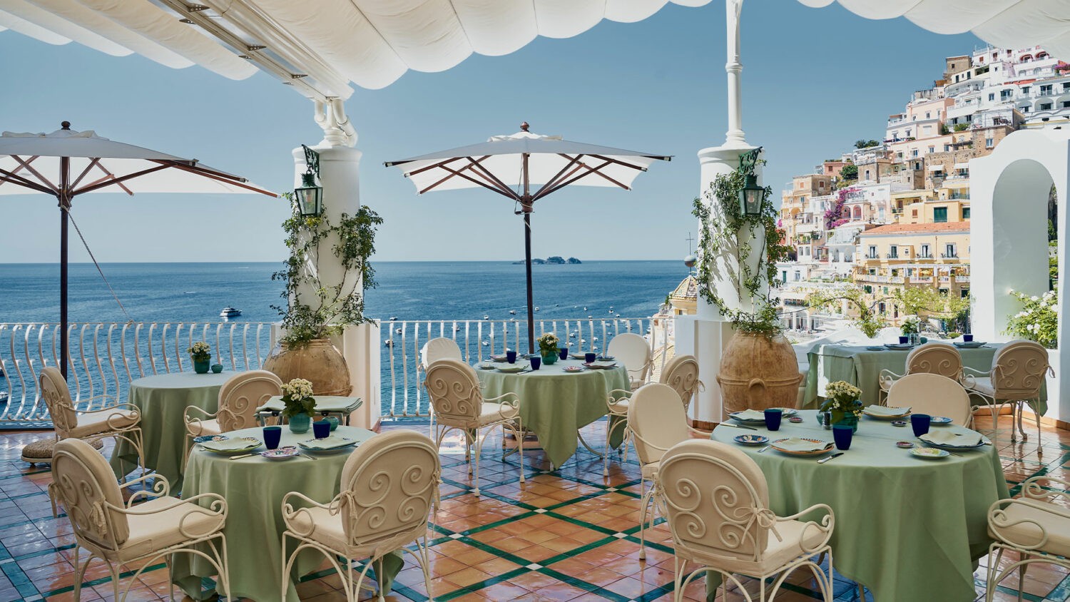 Le_Sirenuse_Terrace-restaurant