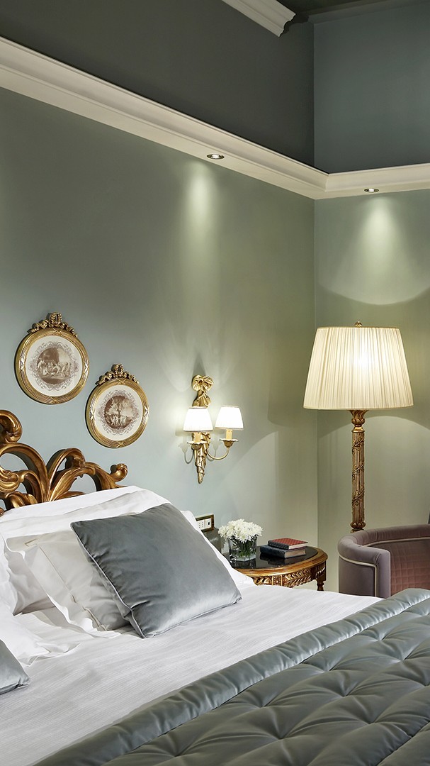 grand_hotel_tremezzo_bedroom_mobile