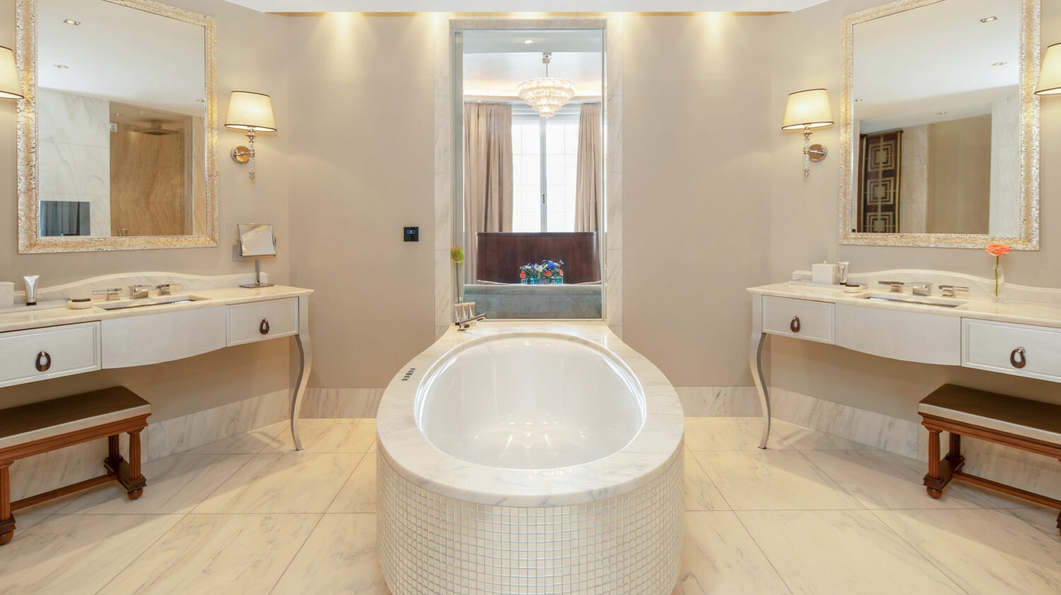 Park_Hyatt_Vienna-Diplomat-Suite-Bathroom