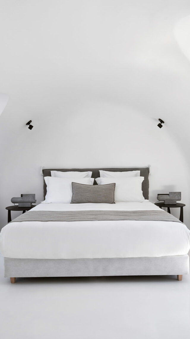 OMMA-Santorini_Bed-mobile