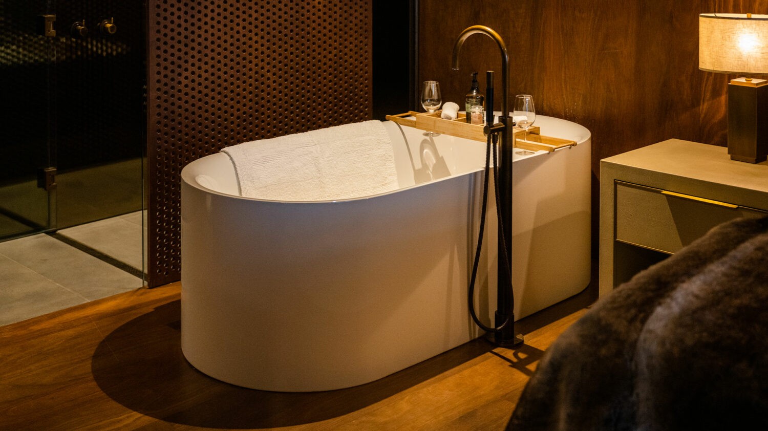 The-Lindis_Lodge-Suite-Tub