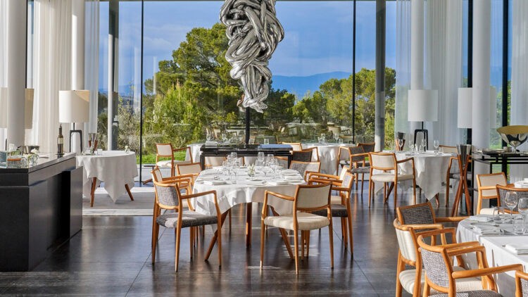 Villa-La-Coste_restaurant-interior