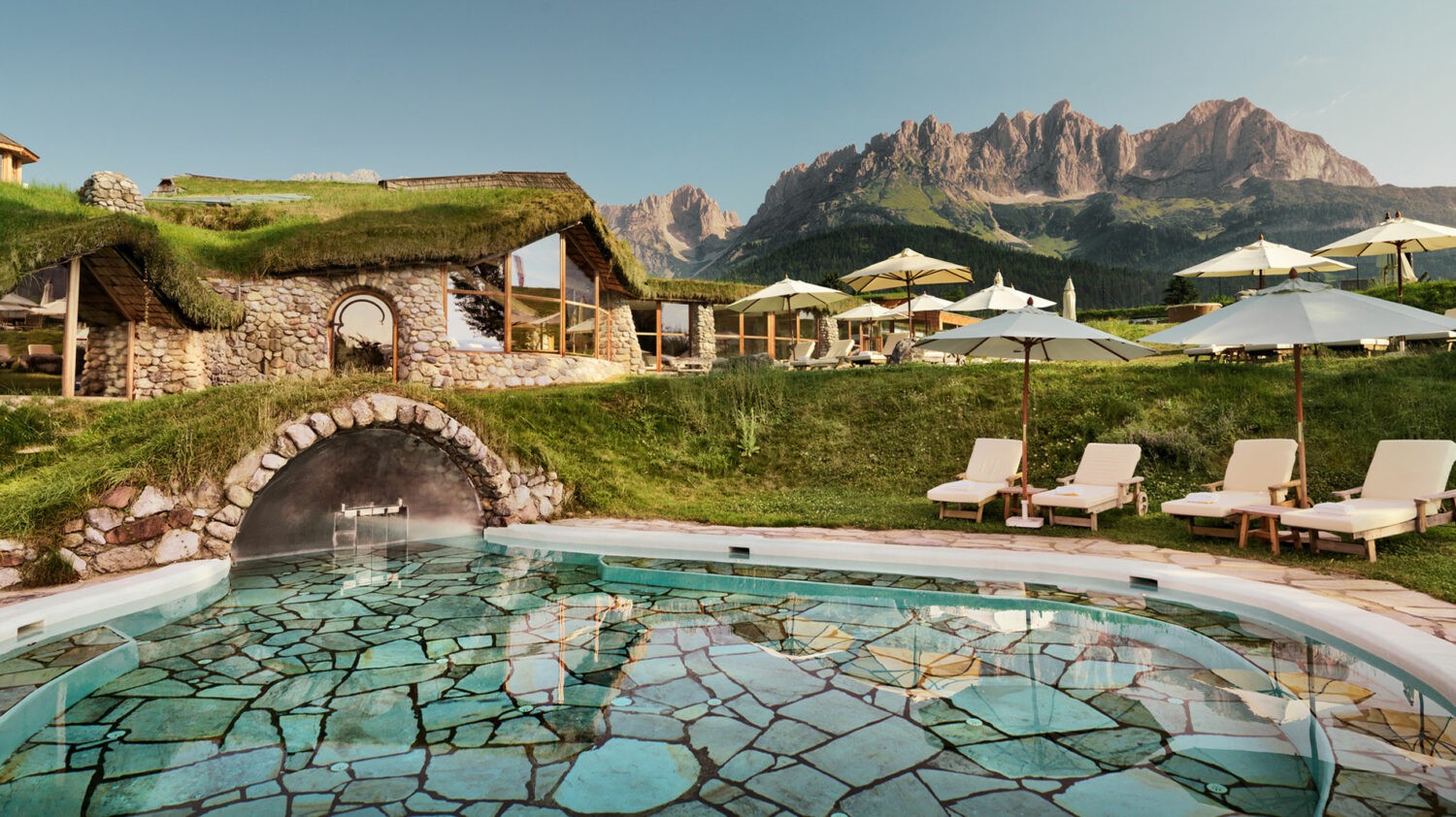 Bio-Hotel-Stanglwirt_Outdoor-pool