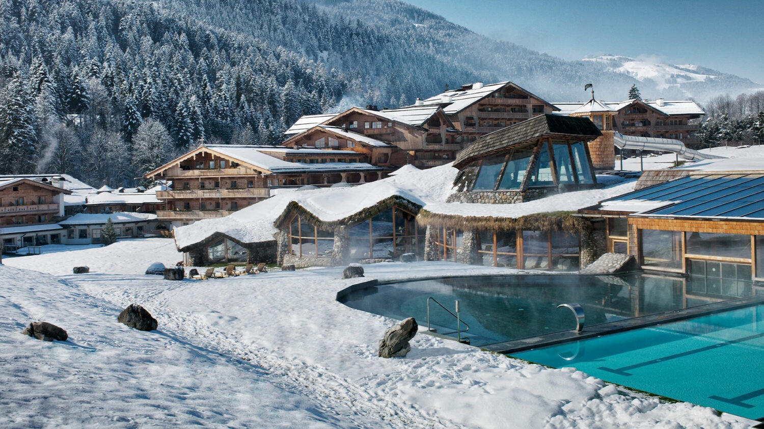 Bio-Hotel-Stanglwirt_Winter-outdoor-pool