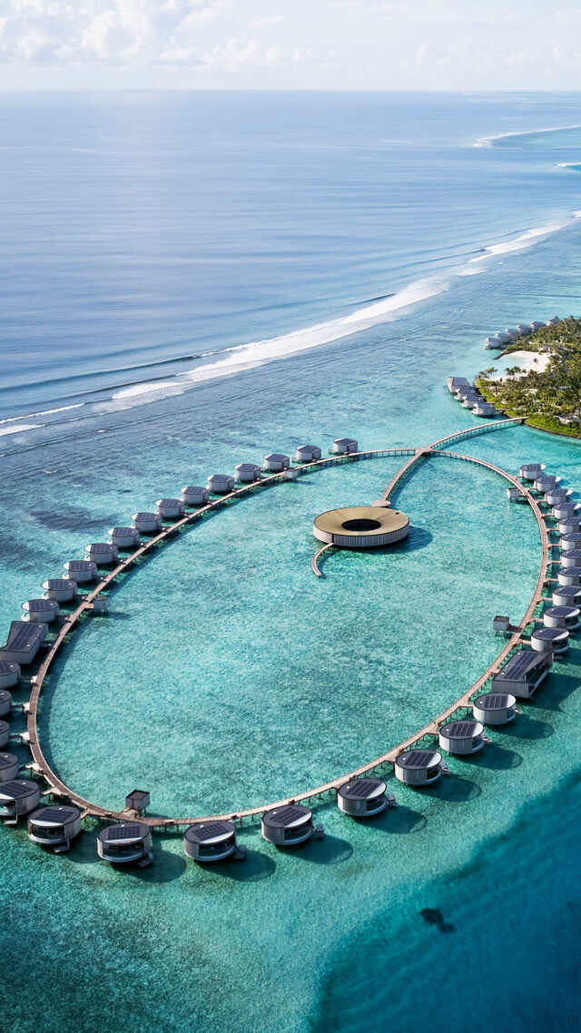 The Ritz-Carlton Maldives, Fari Islands - Aerial_mobile