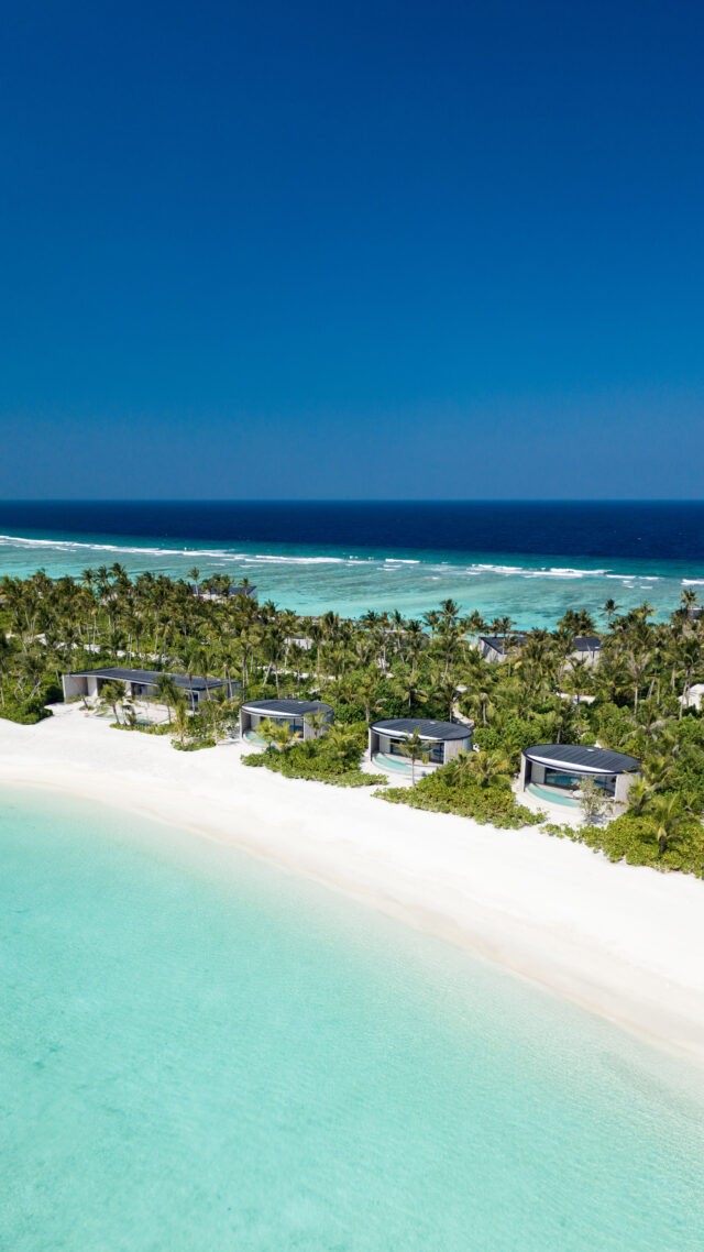 The Ritz-Carlton Maldives, Fari Islands - Beach Cove_3_mobile
