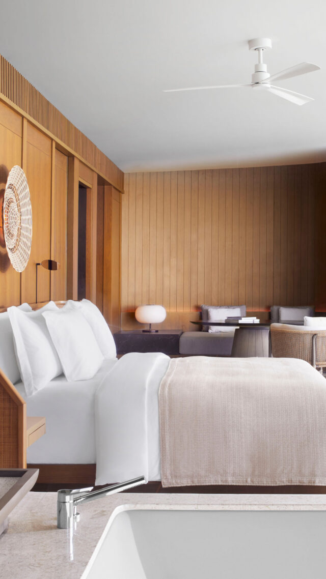 The Ritz-Carlton Maldives, Fari Islands - Ocean Pool Villa - Bedroom_mobile