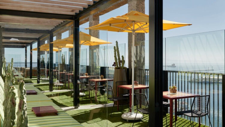 the_silo_hotel_Cape_town_rooftop_bar