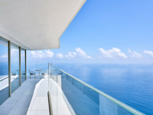 The_Maybourne_Riviera_crystal_room_view