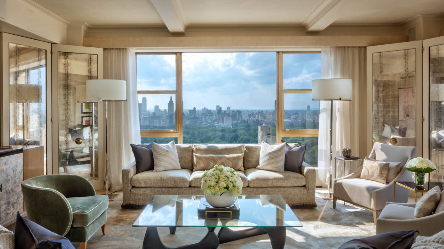 The_Carlyle-Presidential-Suite_living-room