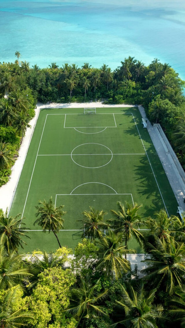 OneAndOnly_ReethiRah_ClubOne_FootballPitch